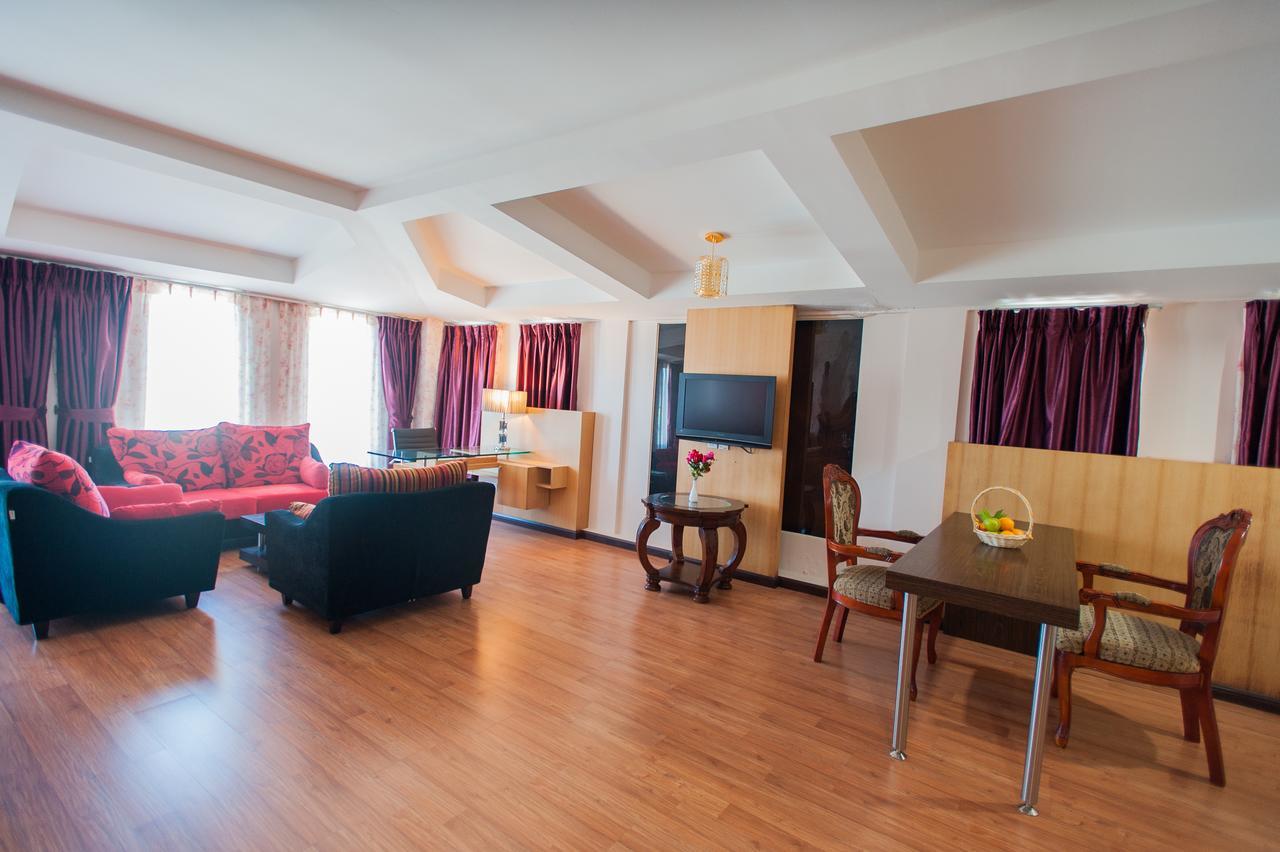 Kemena Hotell Bintulu Eksteriør bilde