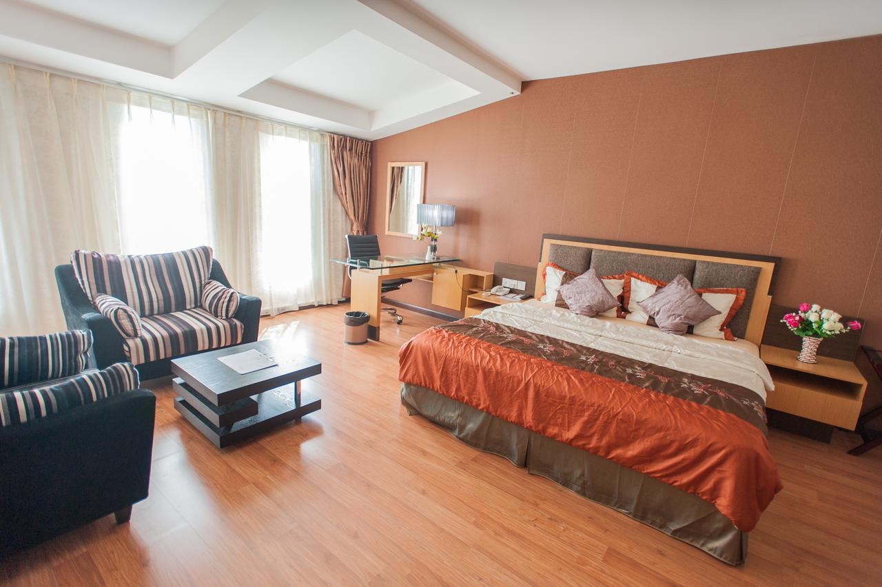 Kemena Hotell Bintulu Eksteriør bilde
